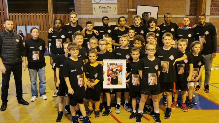 Le CFBB rend hommage à Louis lors d&rsquo;une soirée chargée d&rsquo;émotion